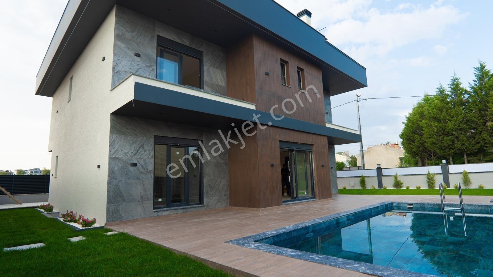 Silivri Balaban Müstakil Özel Havuzlu Sıfır 9+2 Satılık Vılla — fotoğraf 12