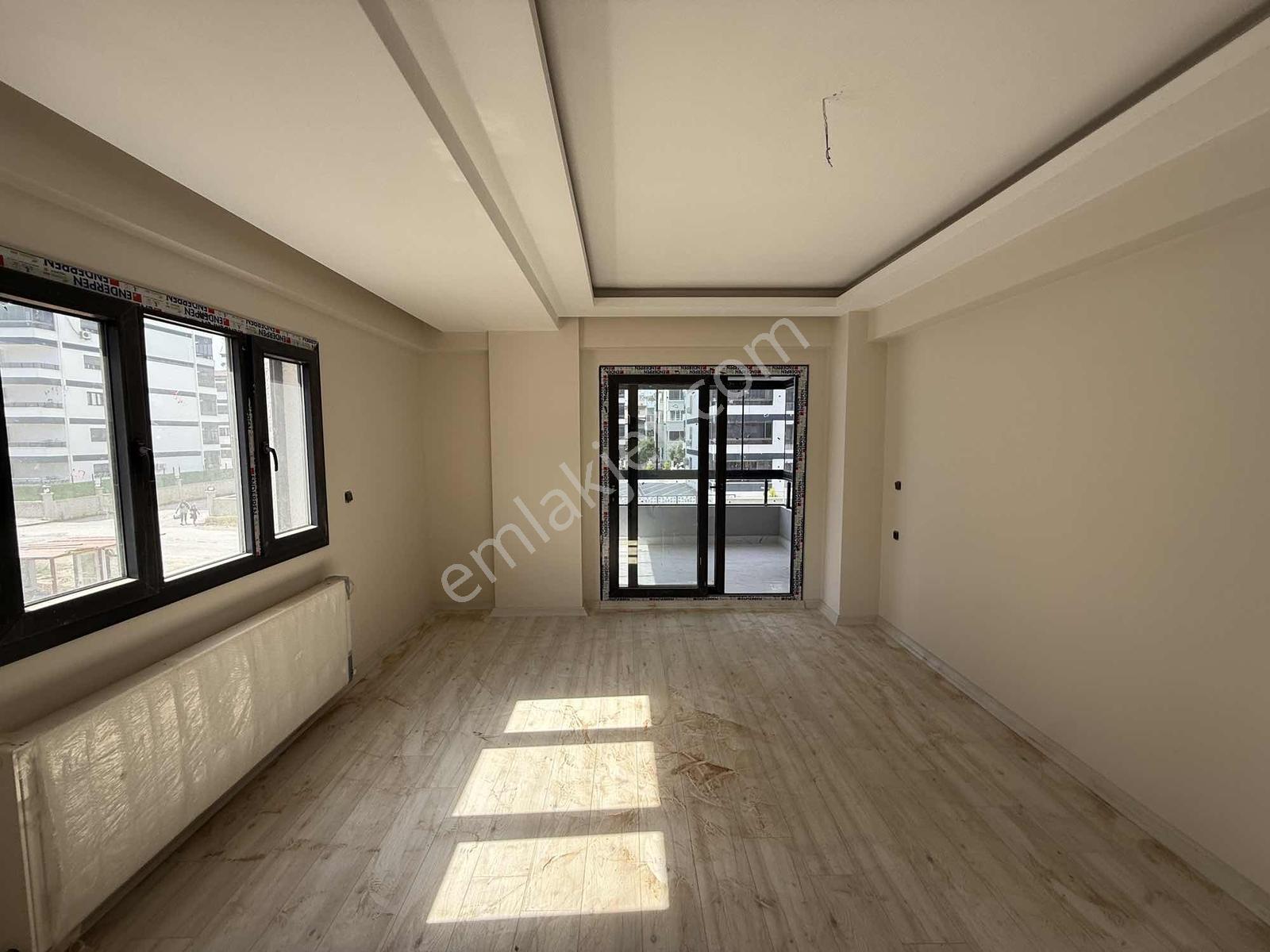 Uygan'dan Muratbey Mah. 110m² 2+1 Havuzlu Site Lüx Arakat — fotoğraf 8