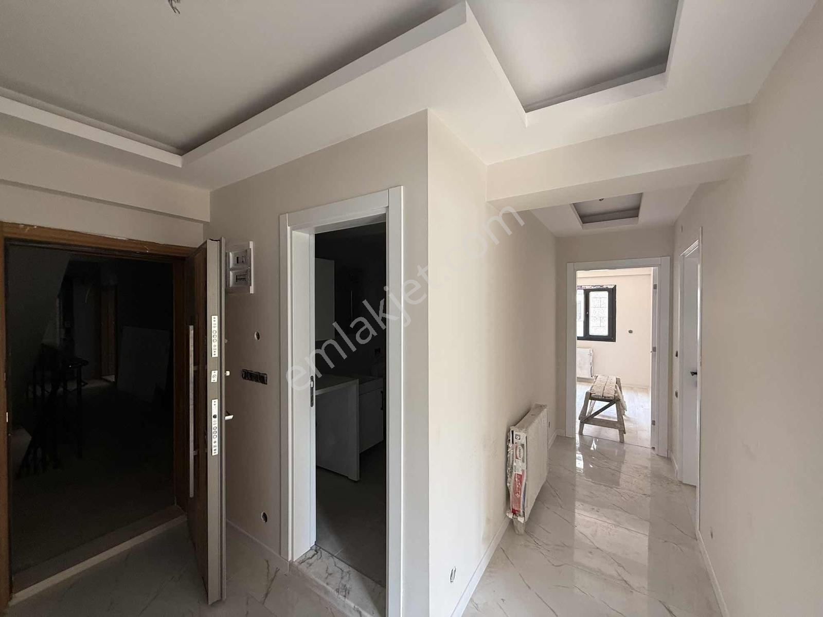 Uygan'dan Muratbey Mah. 110m² 2+1 Havuzlu Site Lüx Arakat — fotoğraf 17