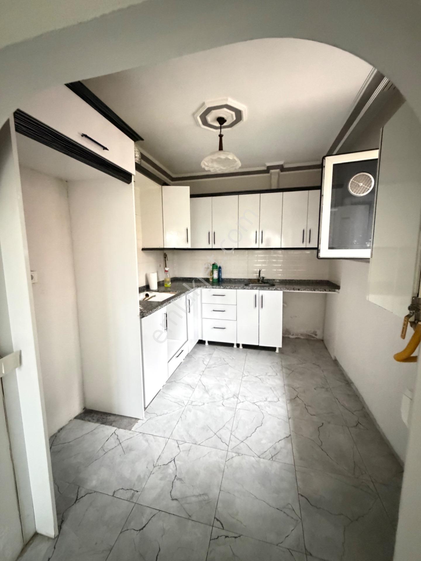 Acil Satılık Fırsat Daire 3+1 130m2 Yetişen Alır — fotoğraf 3