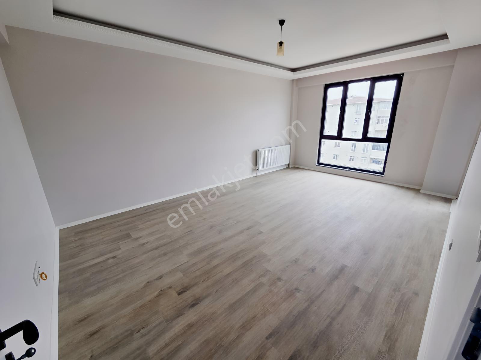 Akşemsettin'de Butik Site 3+1 Genişliğinde Çift Banyolu Lüks 2+1 — fotoğraf 2