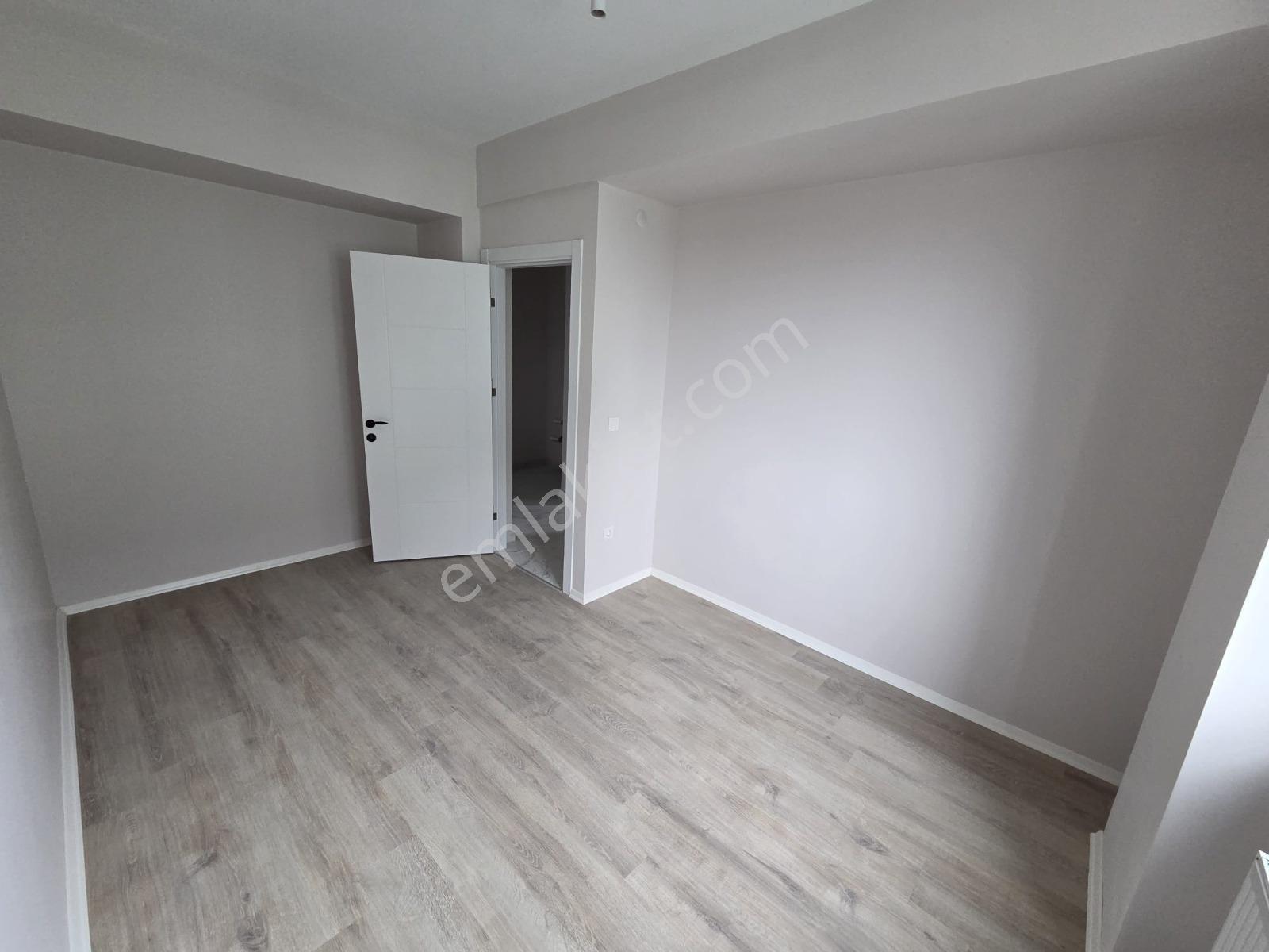 Akşemsettin'de Butik Site 3+1 Genişliğinde Çift Banyolu Lüks 2+1 — fotoğraf 11
