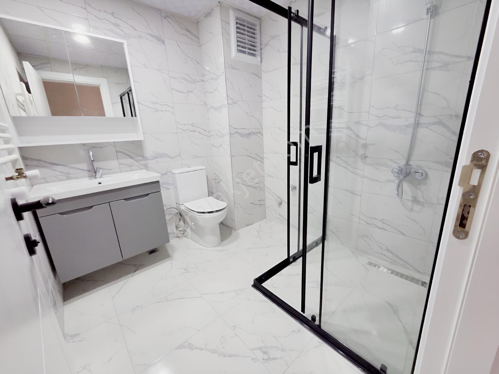 Akşemsettin'de Butik Site 3+1 Genişliğinde Çift Banyolu Lüks 2+1 — fotoğraf 13