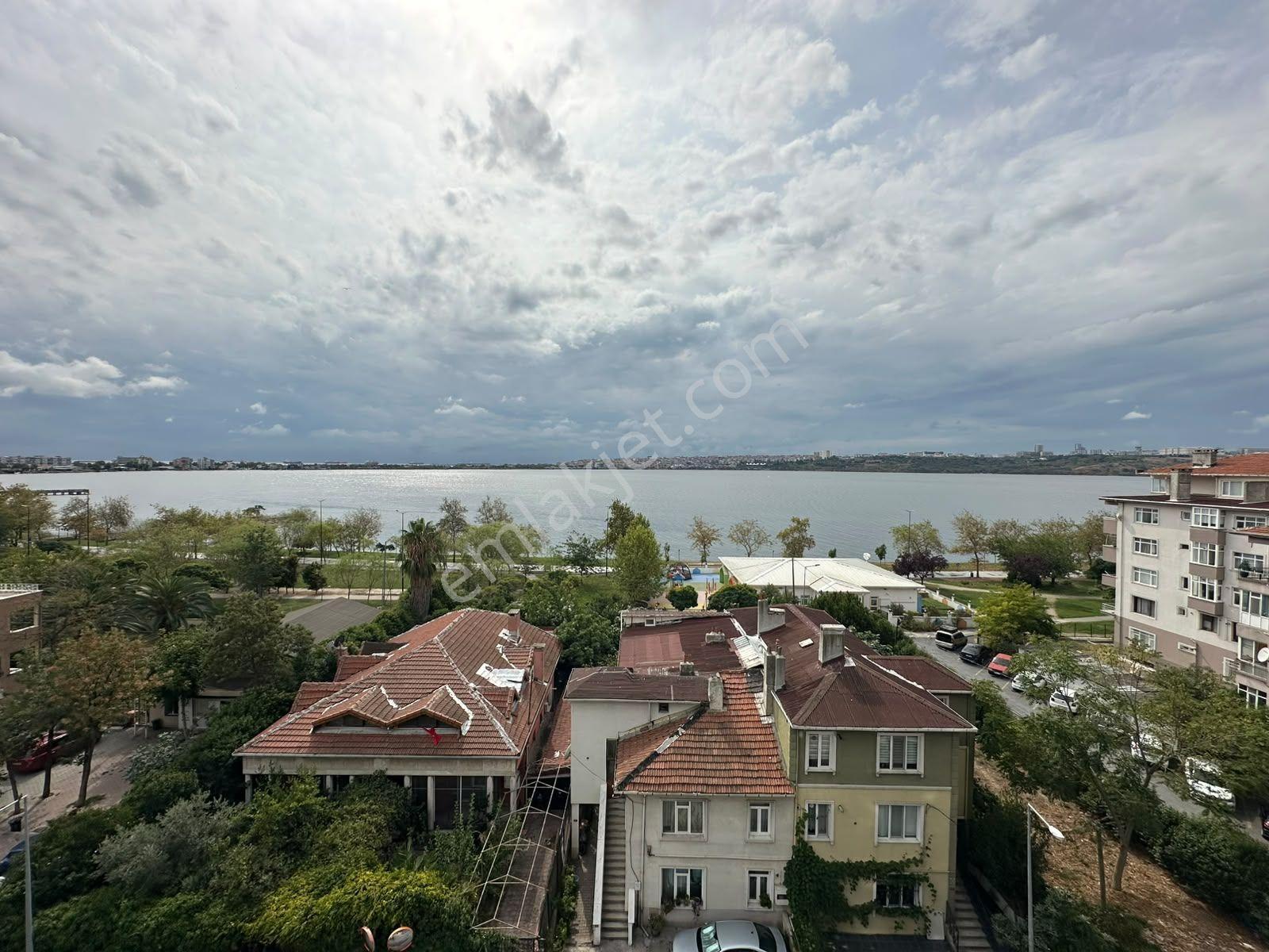 Küçükçekmece Kırımlı Park Da 2+1 Satılık Daıre — fotoğraf 22