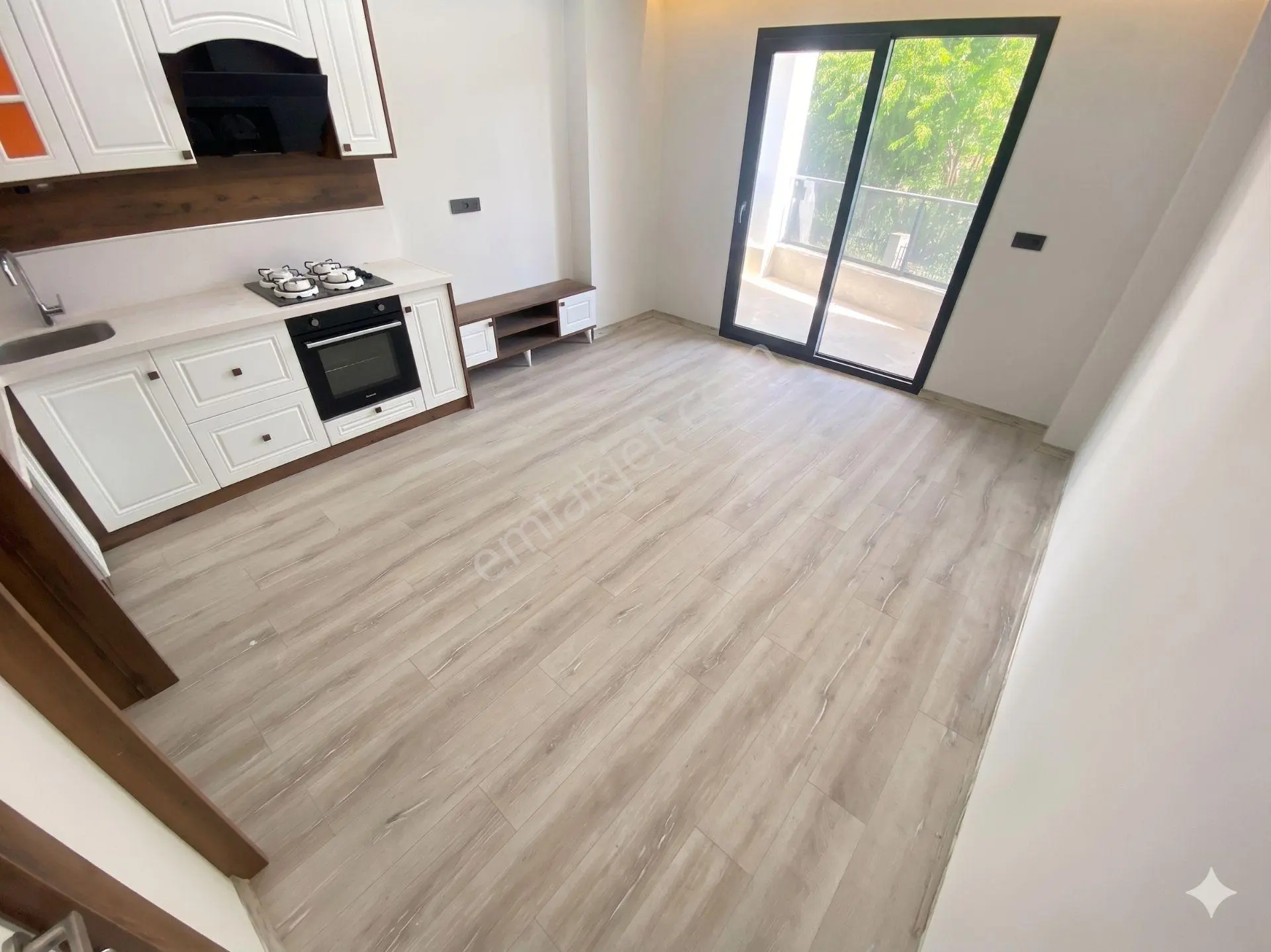 Aktif'ten Yetişen Alır Satılık Oksijen Deposu Ön Cephe Kapalı Otoparklı Harika 2+1daire — fotoğraf 6