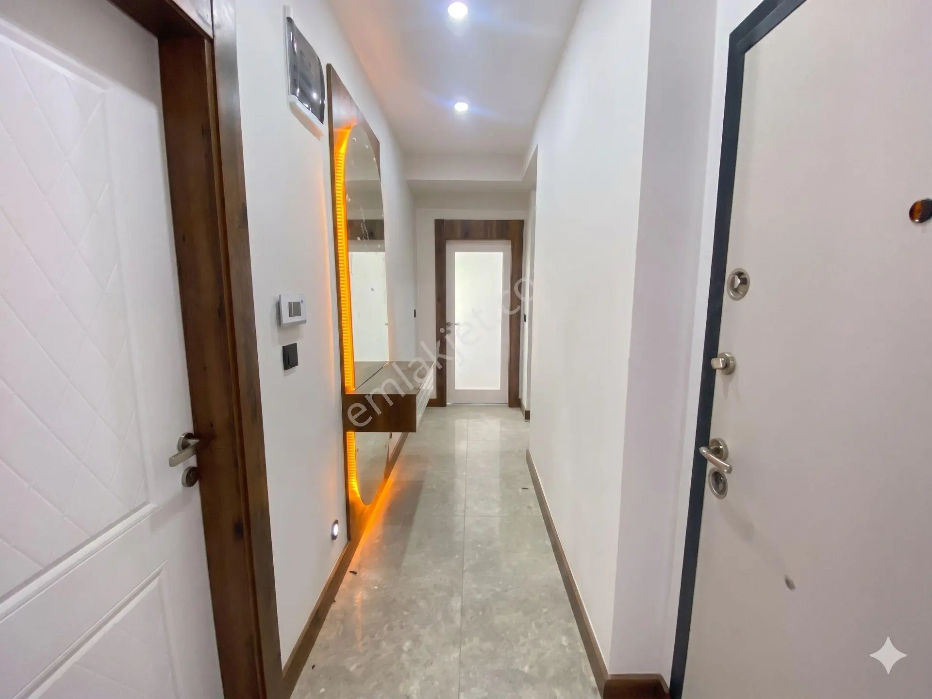 Aktif'ten Yetişen Alır Satılık Oksijen Deposu Ön Cephe Kapalı Otoparklı Harika 2+1daire — fotoğraf 11