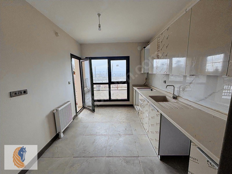 Ceyhan Toki'de Sıfır Kiralık Daire — fotoğraf 4