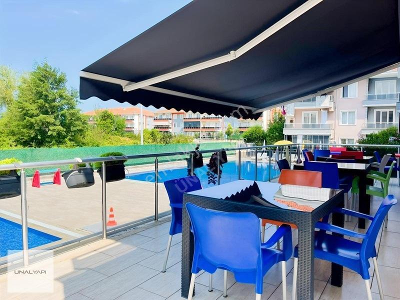 Havuzlu Site İçerisinde Kullanışlı 1+1 Yazlık Daire — fotoğraf 4
