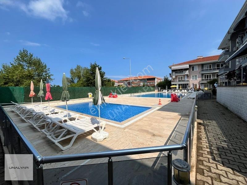Havuzlu Site İçerisinde Kullanışlı 1+1 Yazlık Daire — fotoğraf 9