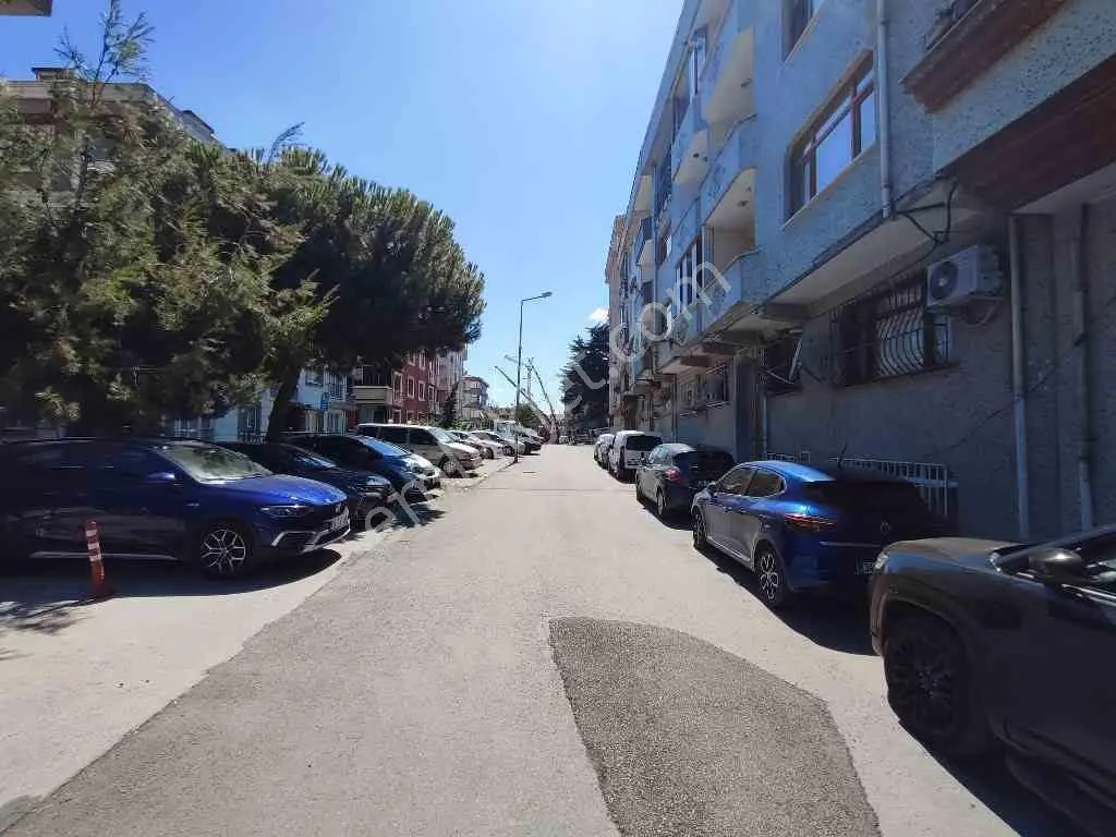 Eyüp Sultan’da Dubleks 3+2 | 200 M² Net Kullanim Terasli Krediye Uygun — fotoğraf 3