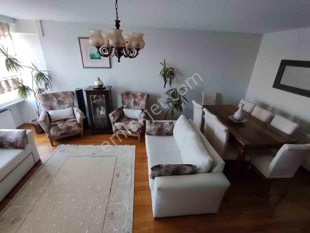 Eyüp Sultan’da Dubleks 3+2 | 200 M² Net Kullanim Terasli Krediye Uygun — fotoğraf 18
