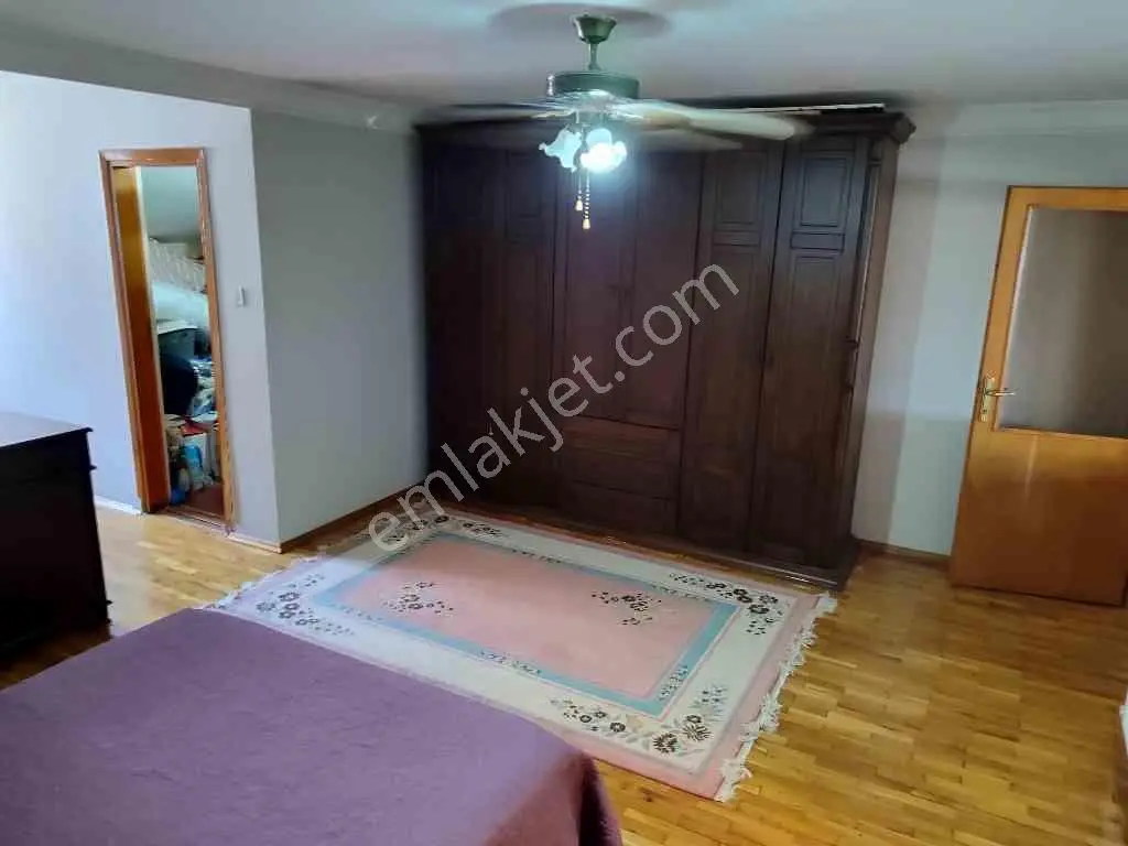 Eyüp Sultan’da Dubleks 3+2 | 200 M² Net Kullanim Terasli Krediye Uygun — fotoğraf 20