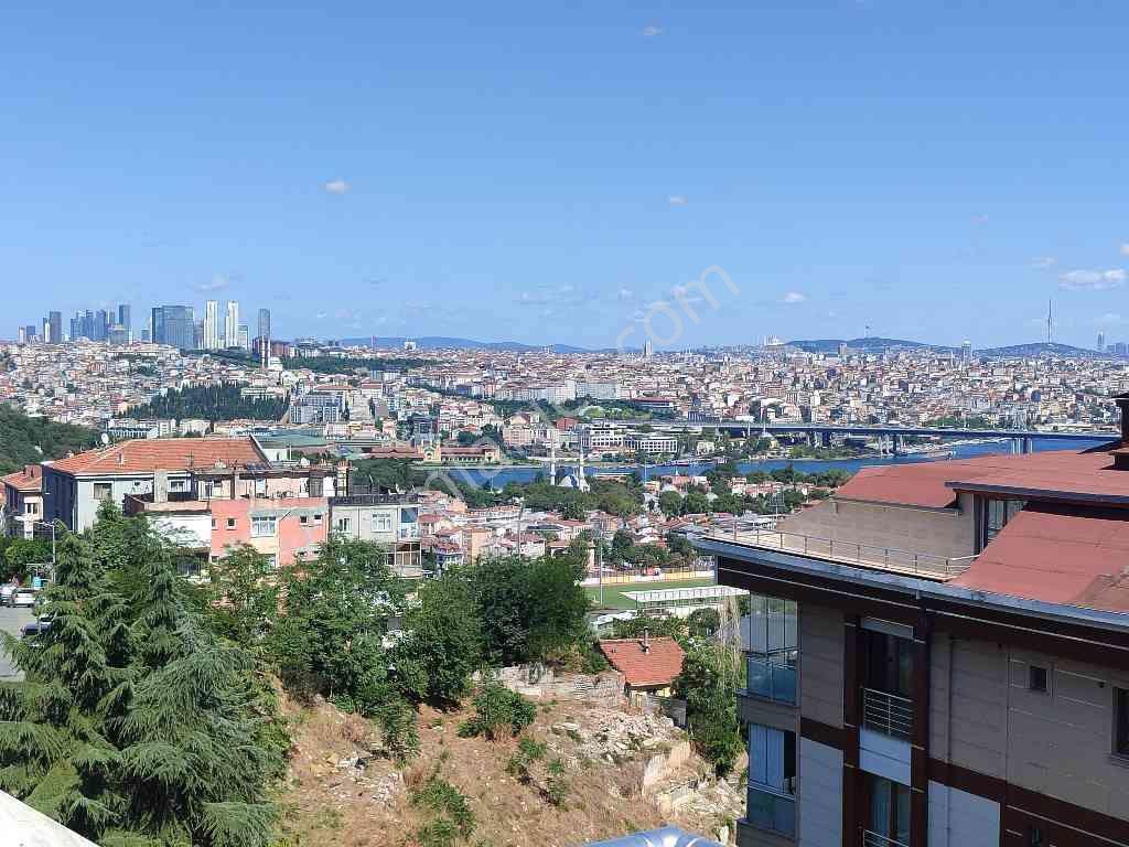 Eyüp Sultan’da Dubleks 3+2 | 200 M² Net Kullanim Terasli Krediye Uygun — fotoğraf 31