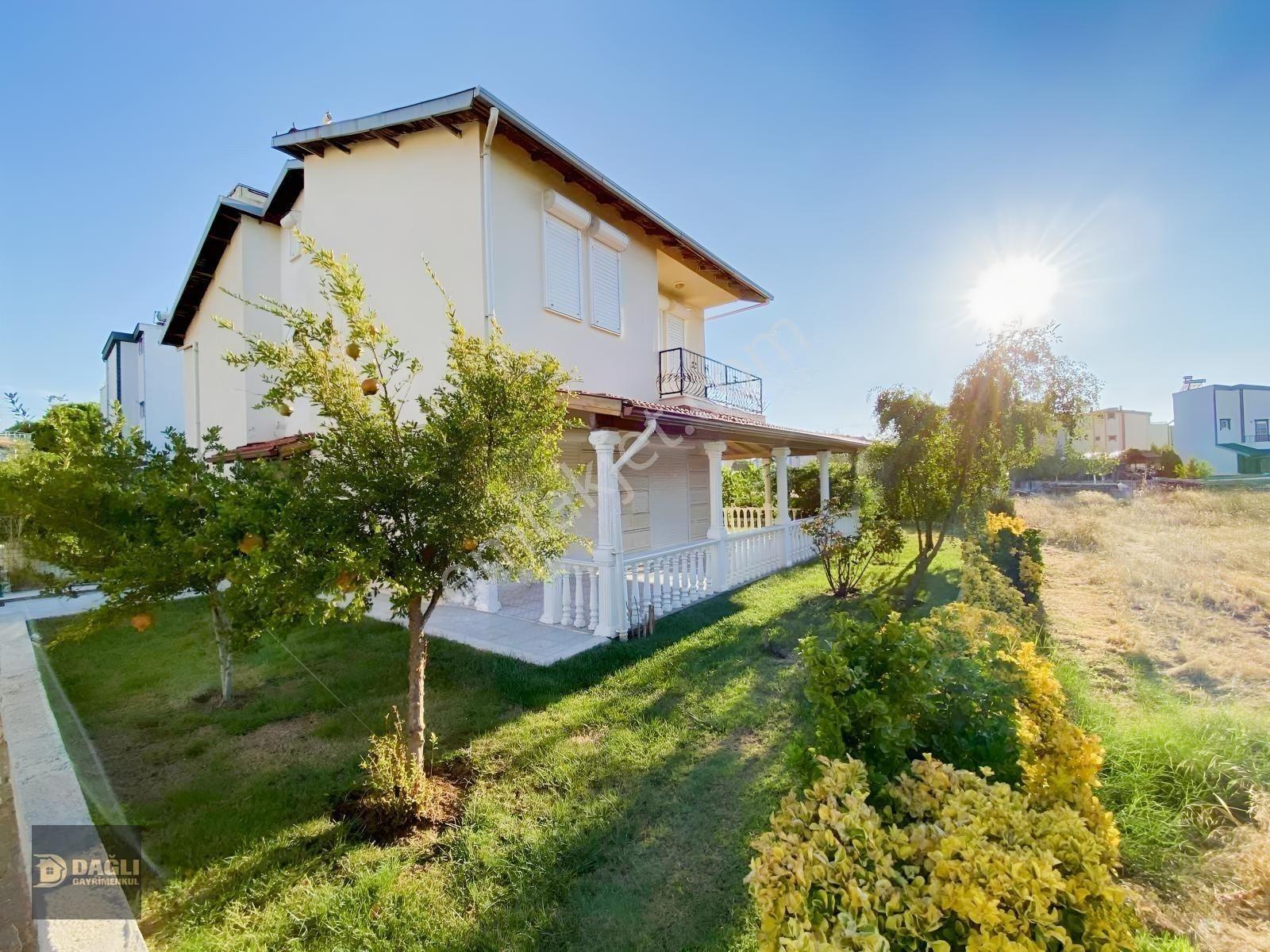 Dağlı !gayrimenkul'den|geniş Bahçeli|müstakil|3+1|fırsat|villa — fotoğraf 3