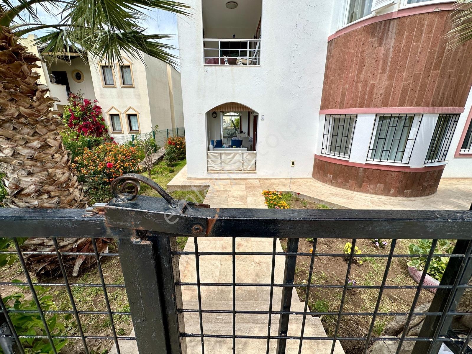 Turgutreis Merkezde Satılık 3+1 Bahçe Katı Geniş Daire — fotoğraf 6