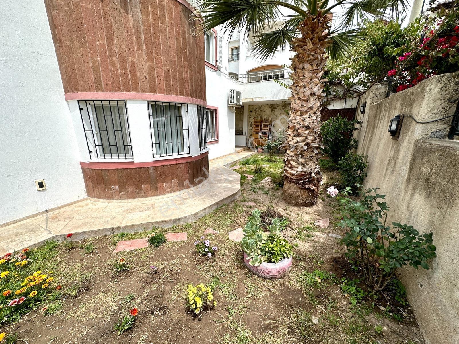 Turgutreis Merkezde Satılık 3+1 Bahçe Katı Geniş Daire — fotoğraf 7