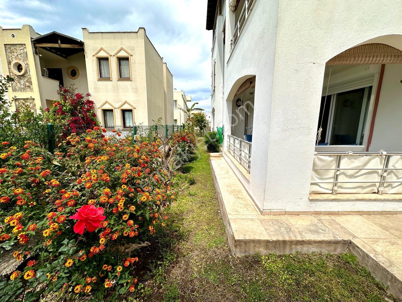 Turgutreis Merkezde Satılık 3+1 Bahçe Katı Geniş Daire — fotoğraf 11