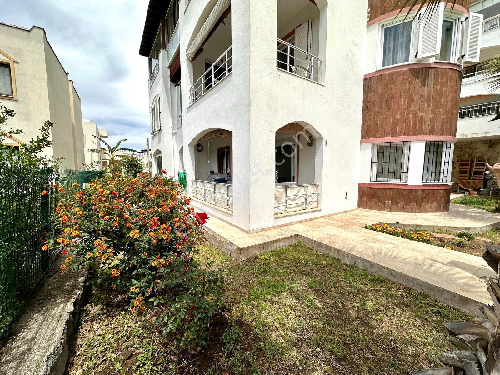 Turgutreis Merkezde Satılık 3+1 Bahçe Katı Geniş Daire — fotoğraf 12