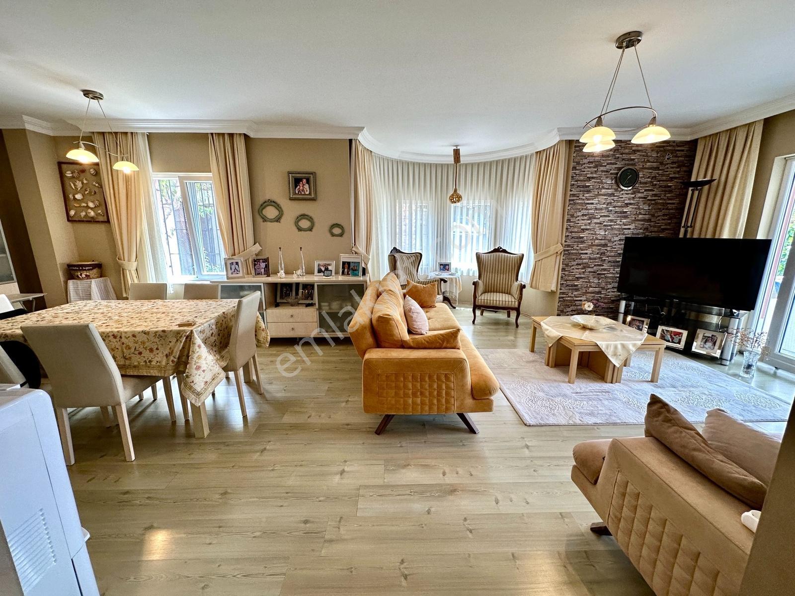 Turgutreis Merkezde Satılık 3+1 Bahçe Katı Geniş Daire — fotoğraf 19