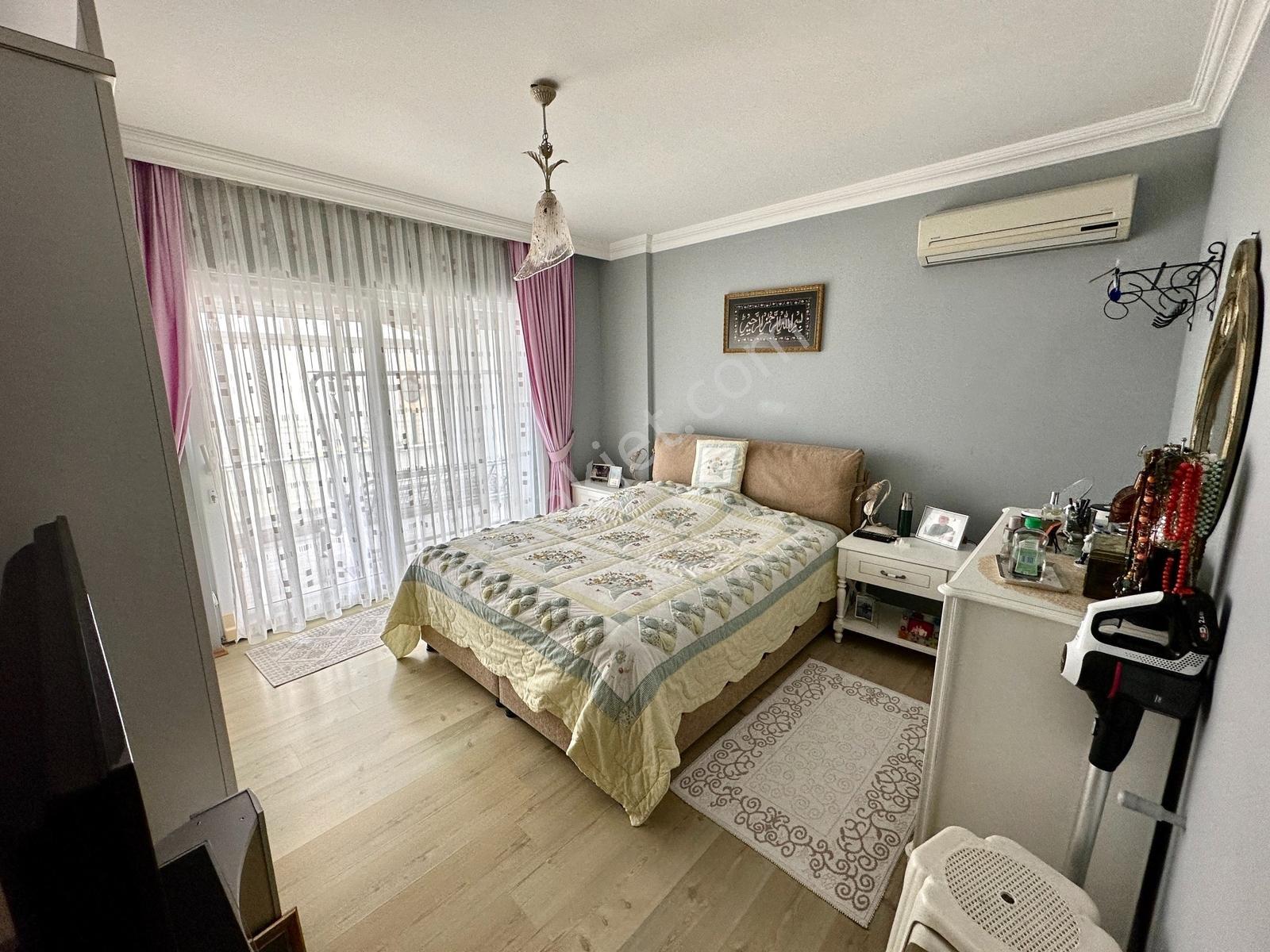 Turgutreis Merkezde Satılık 3+1 Bahçe Katı Geniş Daire — fotoğraf 32