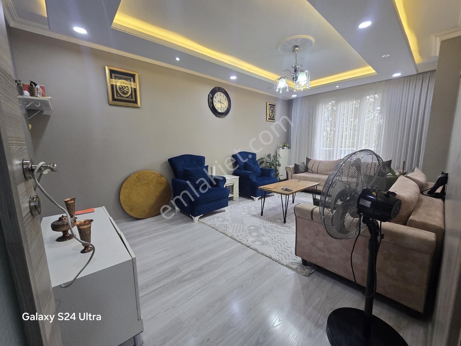 Pusula İnş.tan Cebeci Mah Cadde Uzerinde 120m2 3+1 3kat Daire