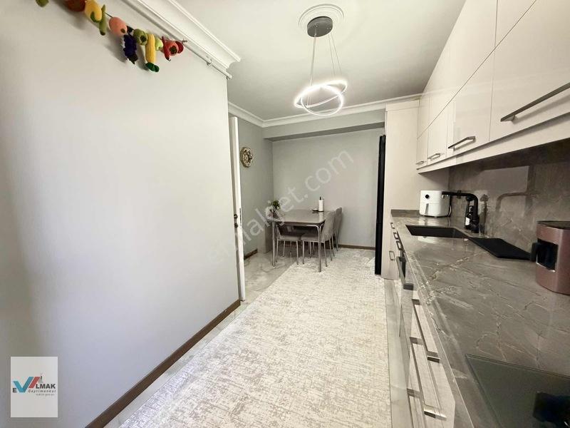 Evalmak'ta İnönü Mah.de 3+1(130m2) Lüks Yapım Arakat Daire — fotoğraf 8