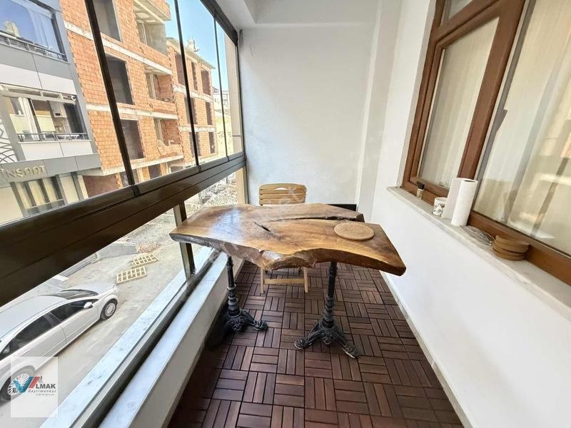 Evalmak'ta İnönü Mah.de 3+1(130m2) Lüks Yapım Arakat Daire — fotoğraf 12