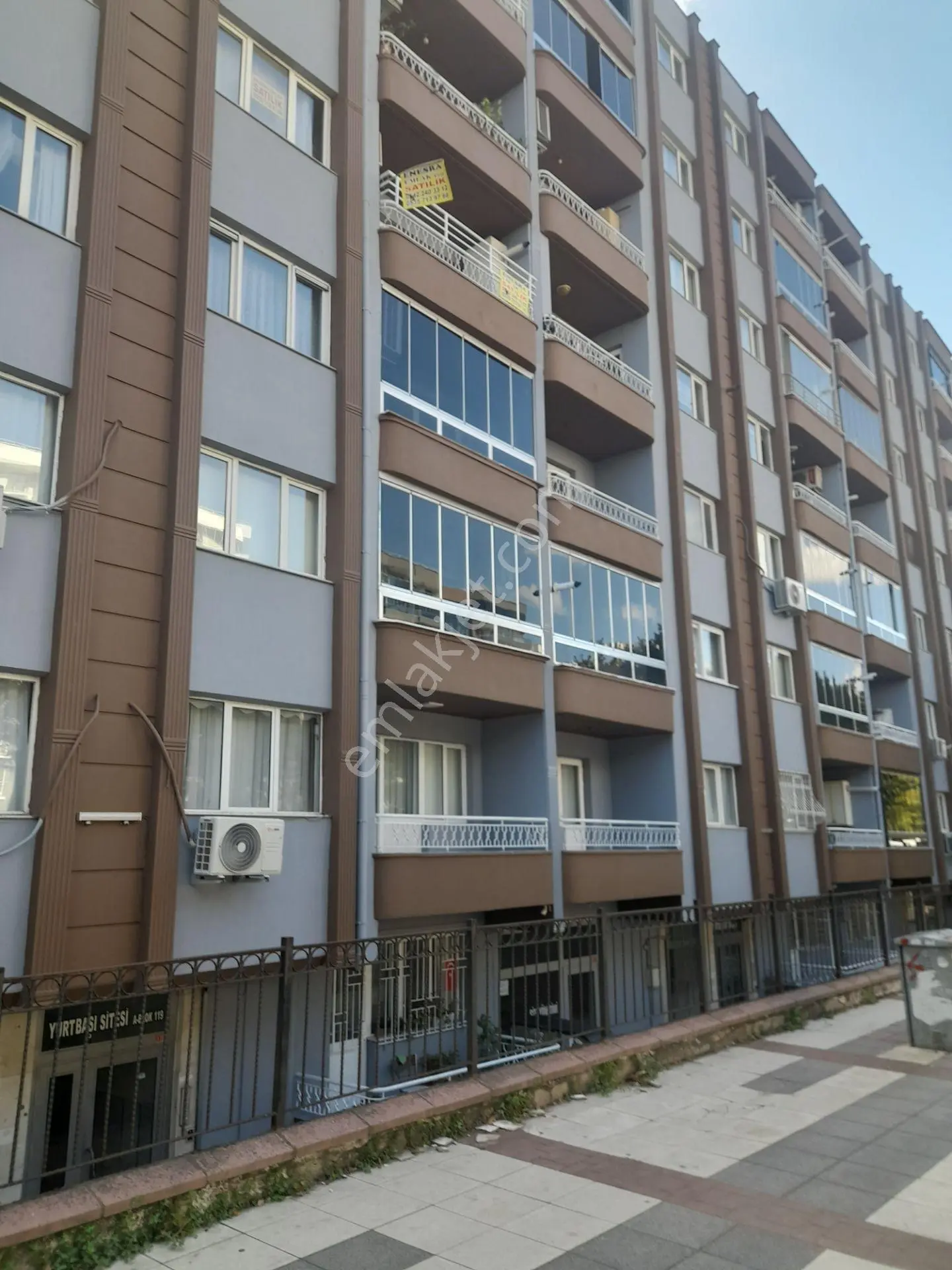 Merkezı Bır Lokasyonda Asansörlü Kullanışlı Satılık Daıre