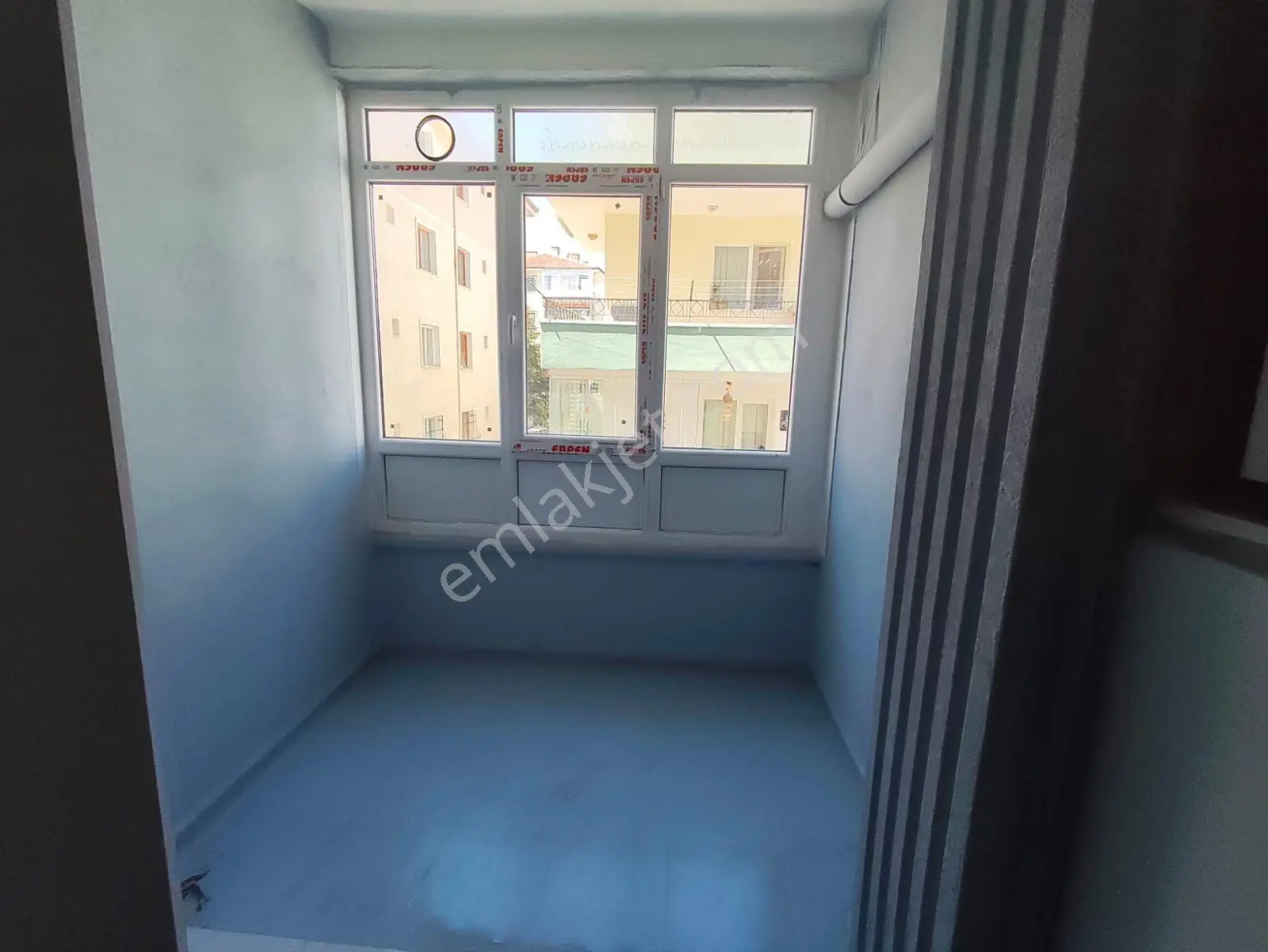 Yılmaz Gayrimenkulden 3+1 Satılık Daire 1 Ara Kat Fıyat Dustu — fotoğraf 18