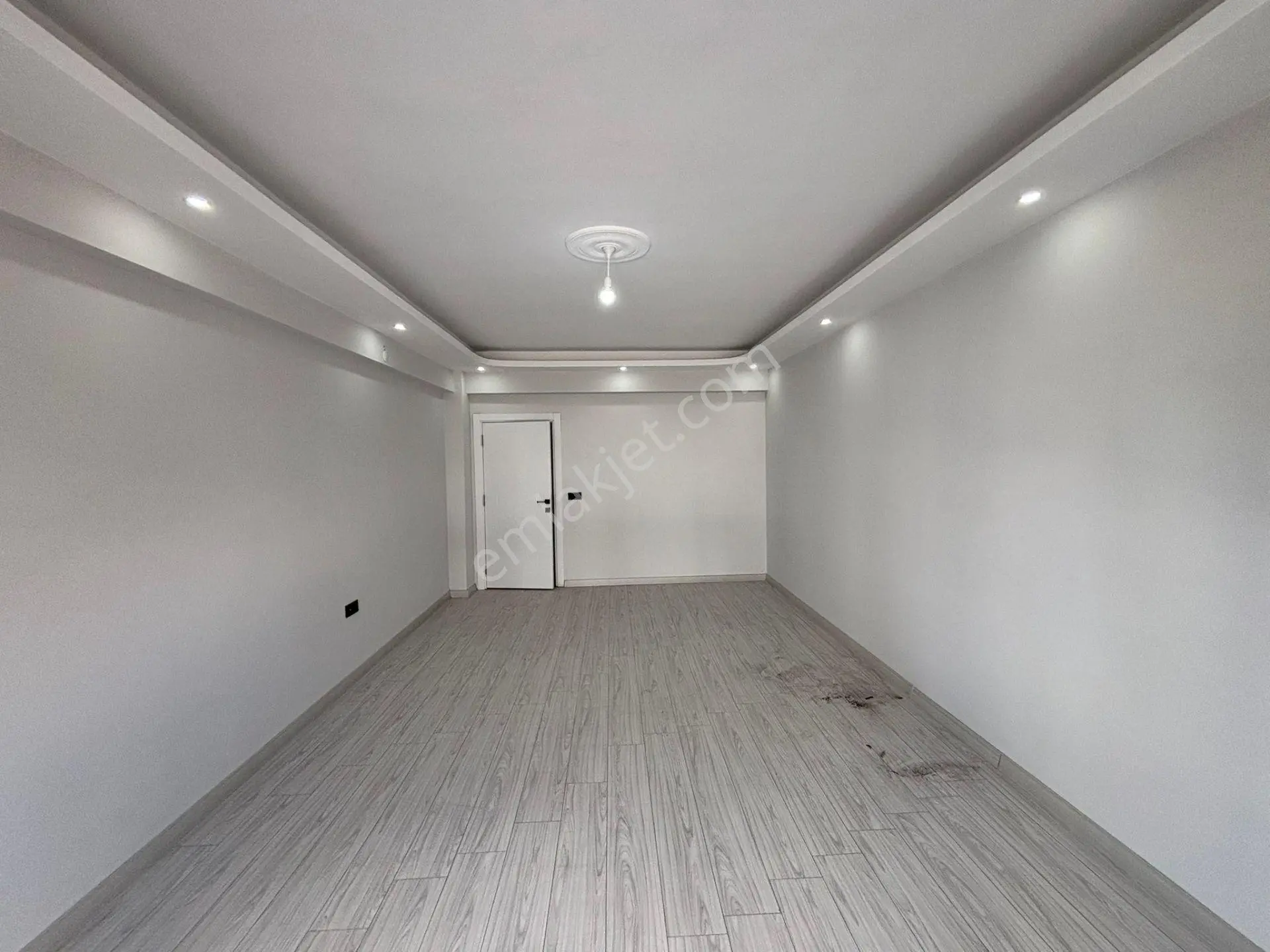**eryıldız İnşaat'tan 7/24 Güvenlikli Havuzlu Site İçinde 155m2 Ebeweyn Banyolu 3+1 — fotoğraf 17