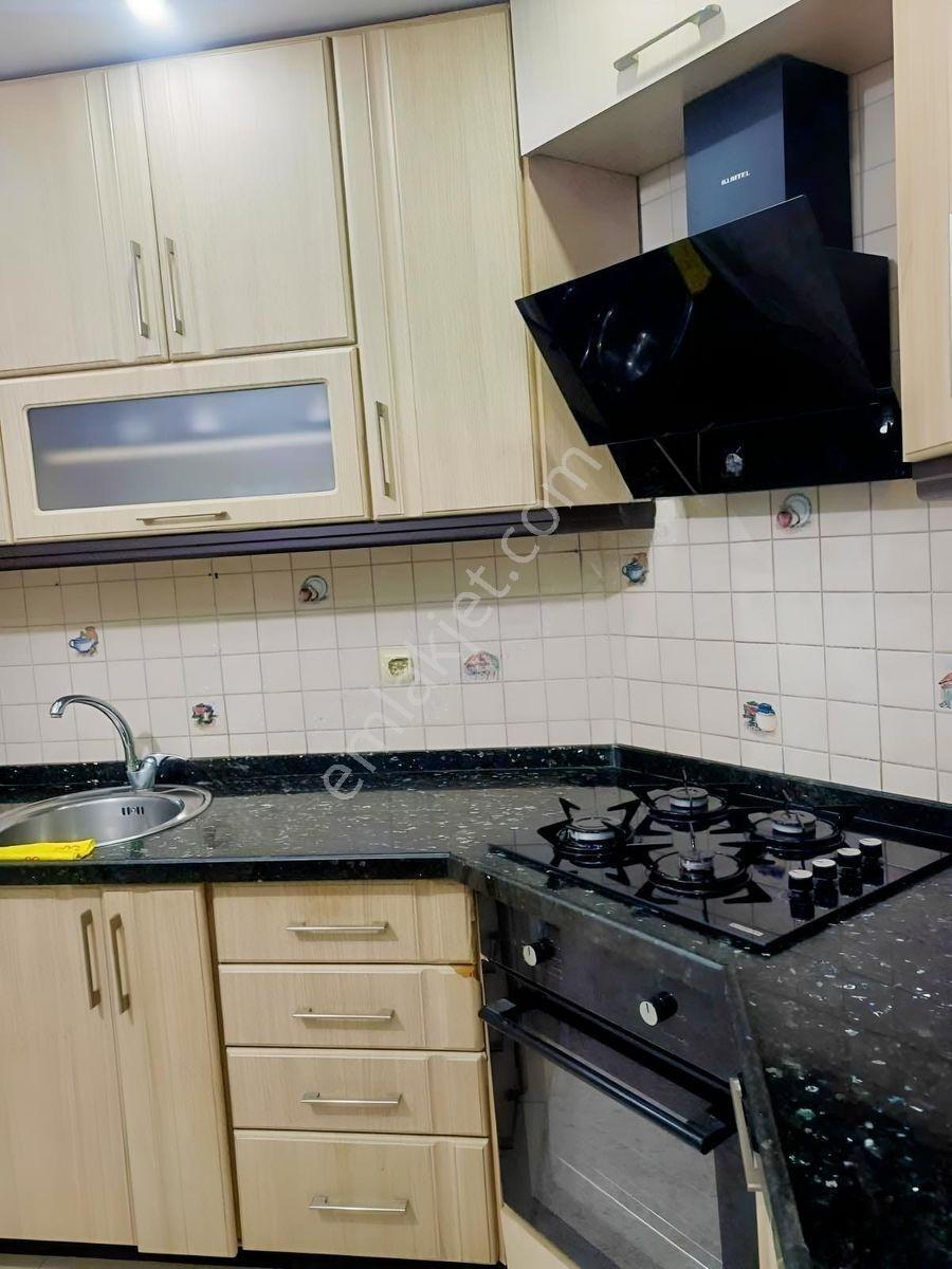 3+1 Çıçekkent'te Satılık Daire Asansörlü Masrafsız Özenle Yapılı — fotoğraf 2
