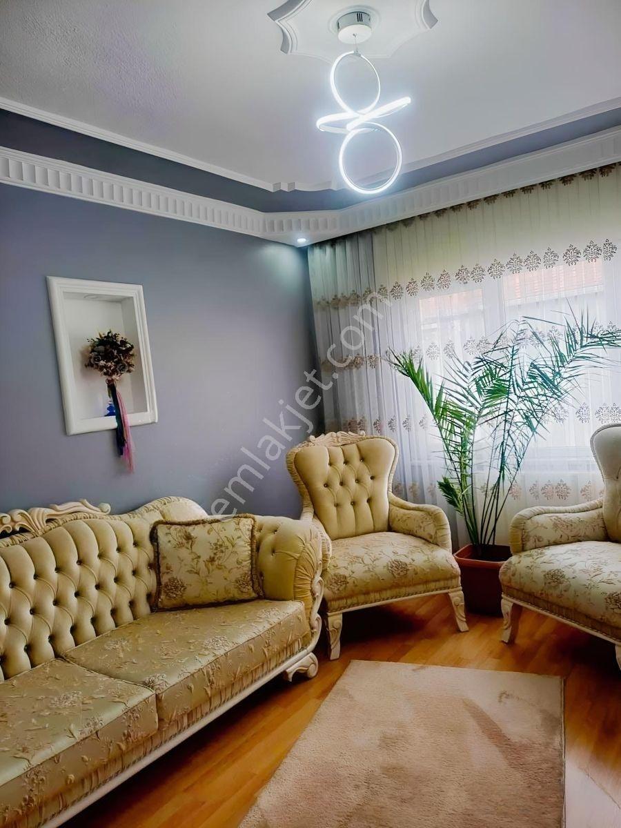 3+1 Çıçekkent'te Satılık Daire Asansörlü Masrafsız Özenle Yapılı — fotoğraf 10