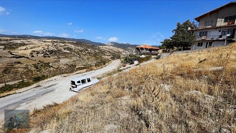 Manisa Demirci'de 4 Kat İmar Hakkı Olan 283 M² Arsa