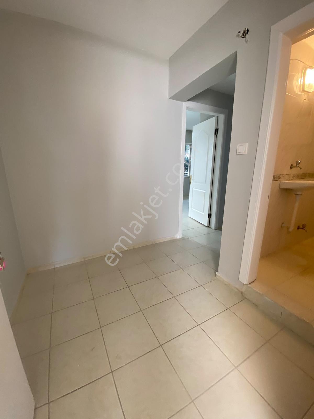 Egemed Hastanesi Yakını | Emsallerinden Geniş 2+1 — fotoğraf 16