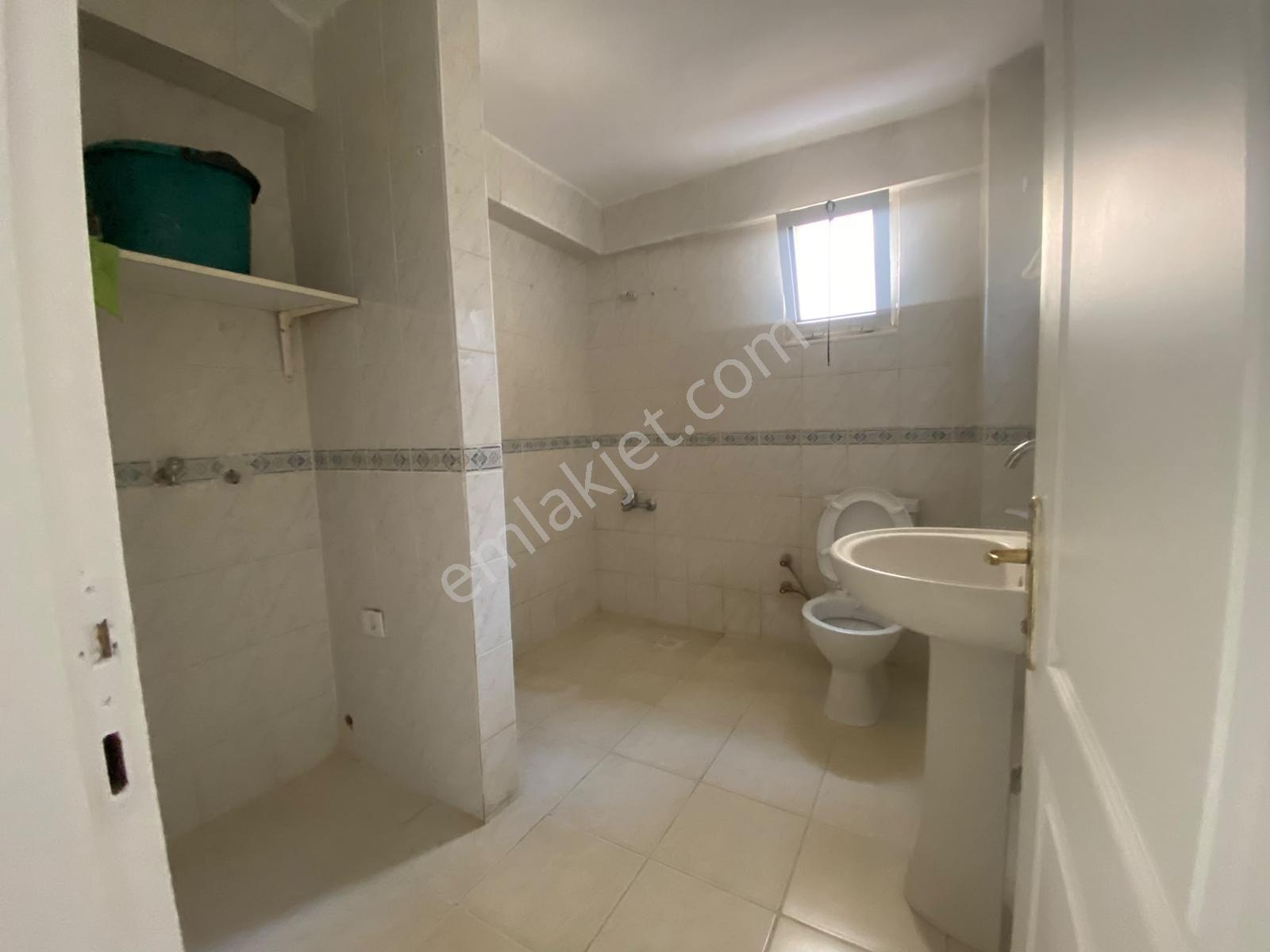 Egemed Hastanesi Yakını | Emsallerinden Geniş 2+1 — fotoğraf 25