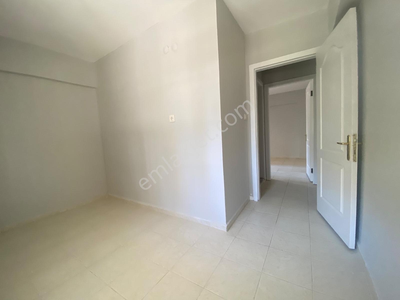 Egemed Hastanesi Yakını | Emsallerinden Geniş 2+1 — fotoğraf 30