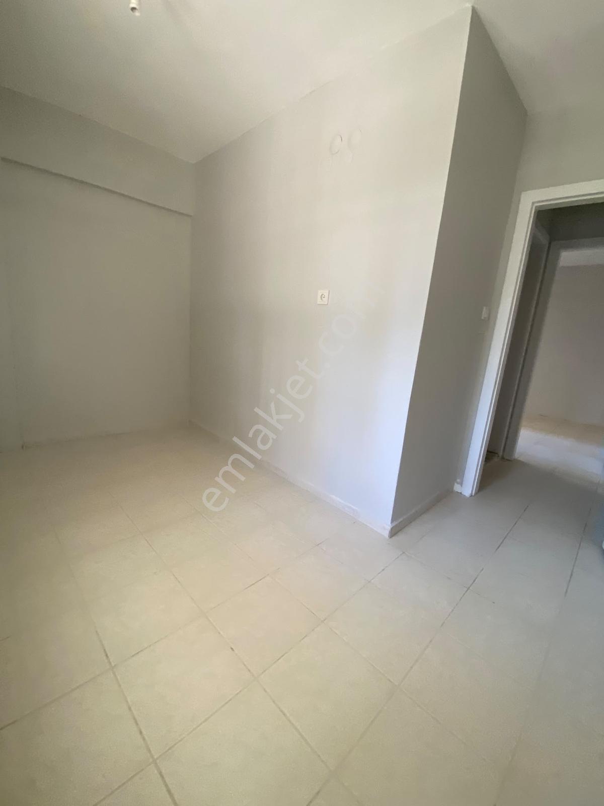 Egemed Hastanesi Yakını | Emsallerinden Geniş 2+1 — fotoğraf 31