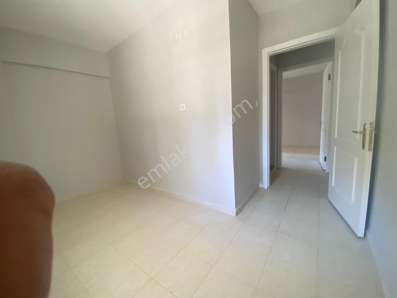 Egemed Hastanesi Yakını | Emsallerinden Geniş 2+1 — fotoğraf 32