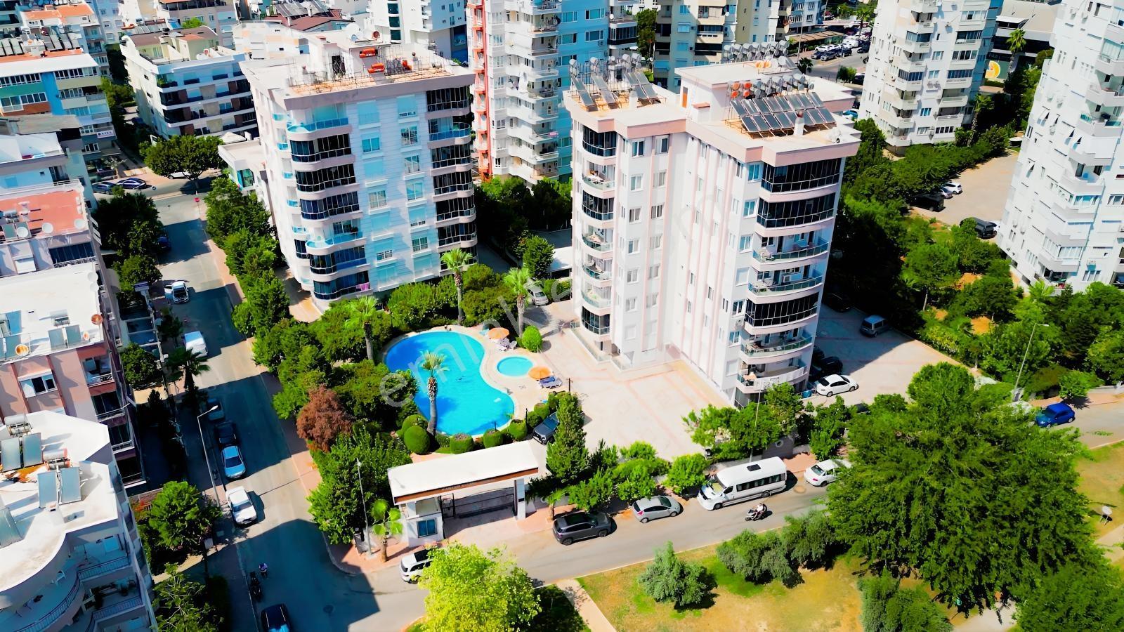 Kanyon Evlerinde Satılık 3+1 Havuzlu Site İçi Daire — fotoğraf 10