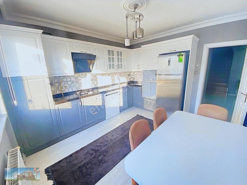 Barış'tan Tepeüstü Merkezde Yeniden Dizayn Edilmiş 300 M2 Lüks — fotoğraf 3