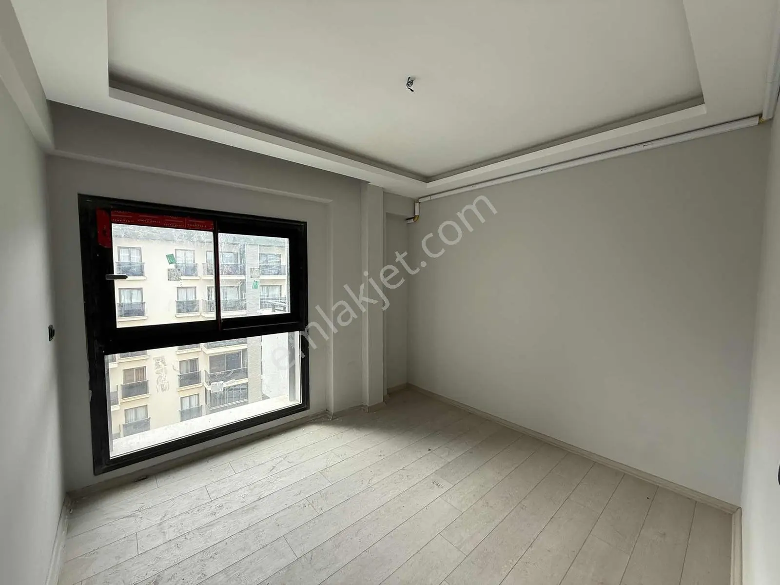 Uygan'dan Yedieylül Mah. 3+1 205m² Teraslı Dubleks Havuzlu Site — fotoğraf 2