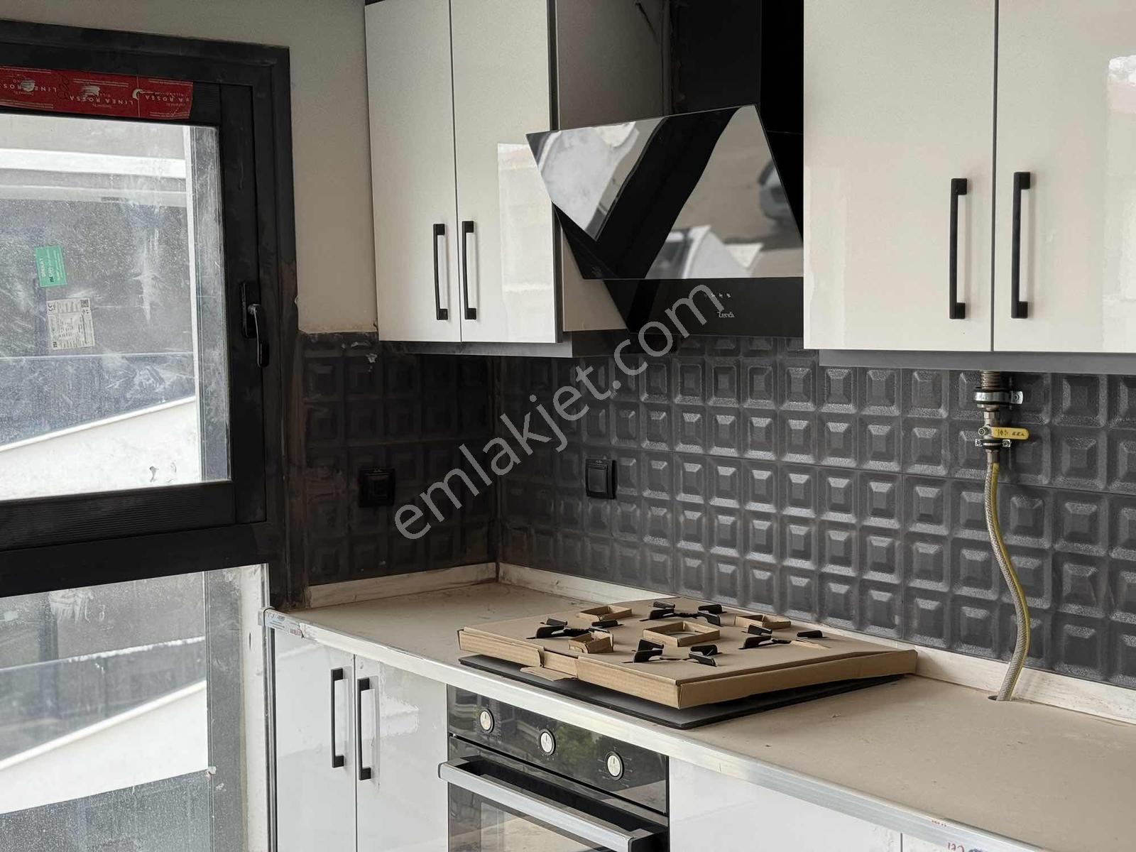 Uygan'dan Yedieylül Mah. 3+1 205m² Teraslı Dubleks Havuzlu Site — fotoğraf 12