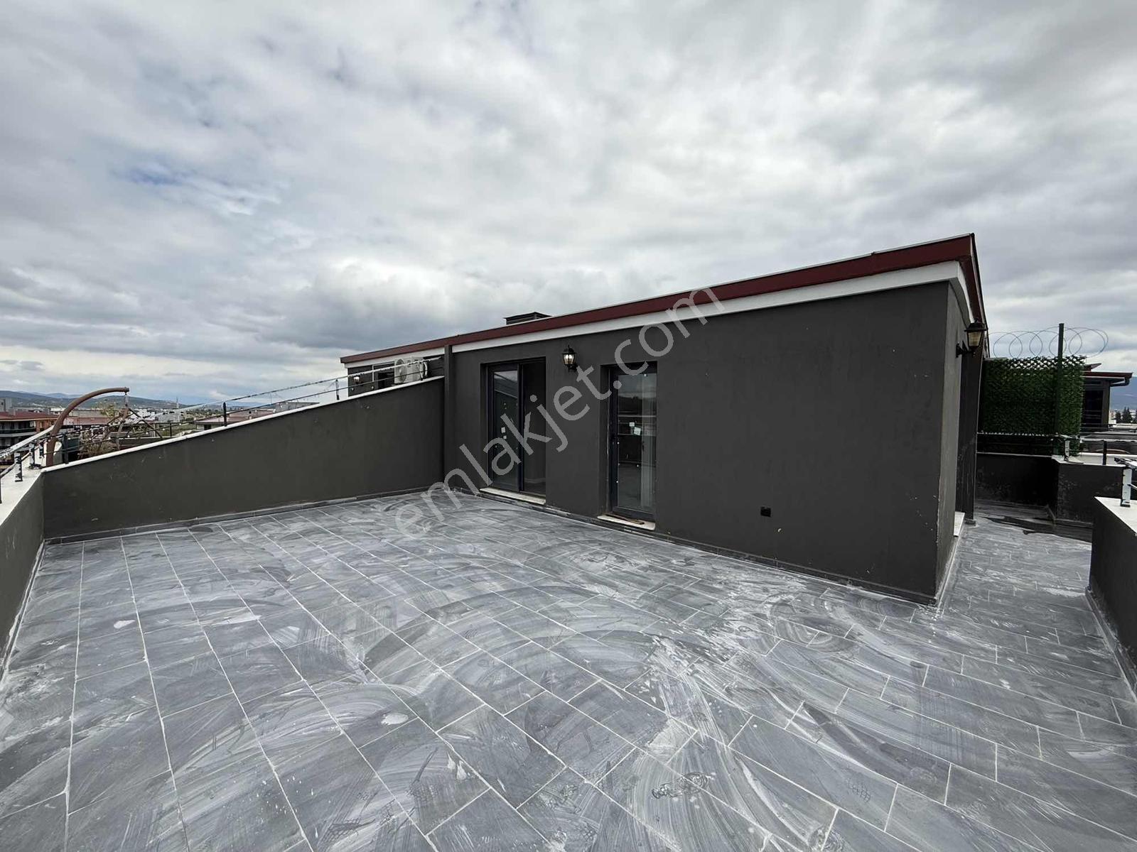 Uygan'dan Yedieylül Mah. 3+1 205m² Teraslı Dubleks Havuzlu Site — fotoğraf 23