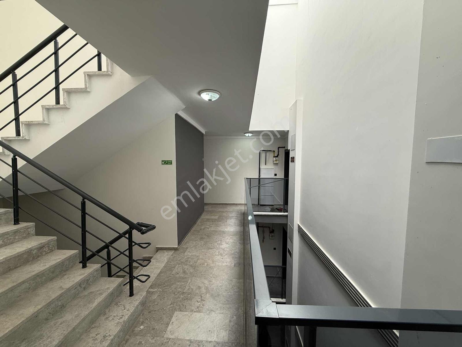 Uygan'dan Yedieylül Mah. 3+1 205m² Teraslı Dubleks Havuzlu Site — fotoğraf 25